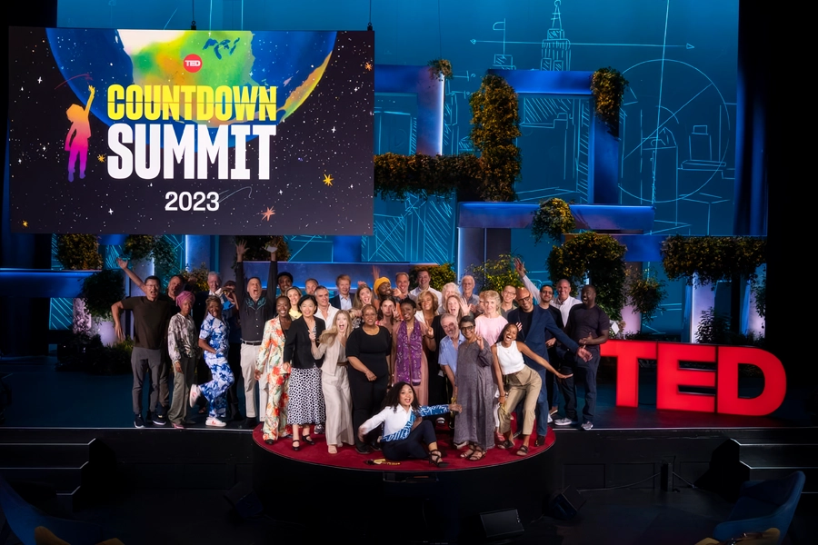 TedX_Countdown_Detroit_02 All speakers posing on the stage