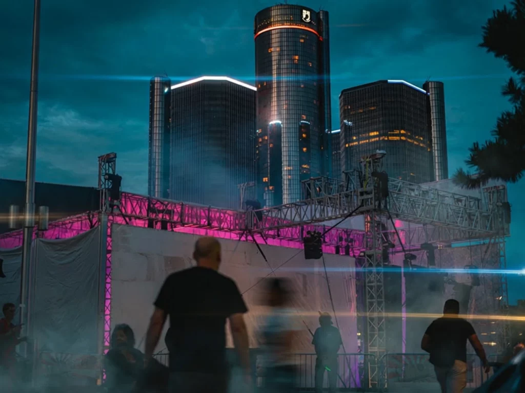 Lighting and Rigging with landmark downtown Detroit, Michigan Renaissance Center in the background